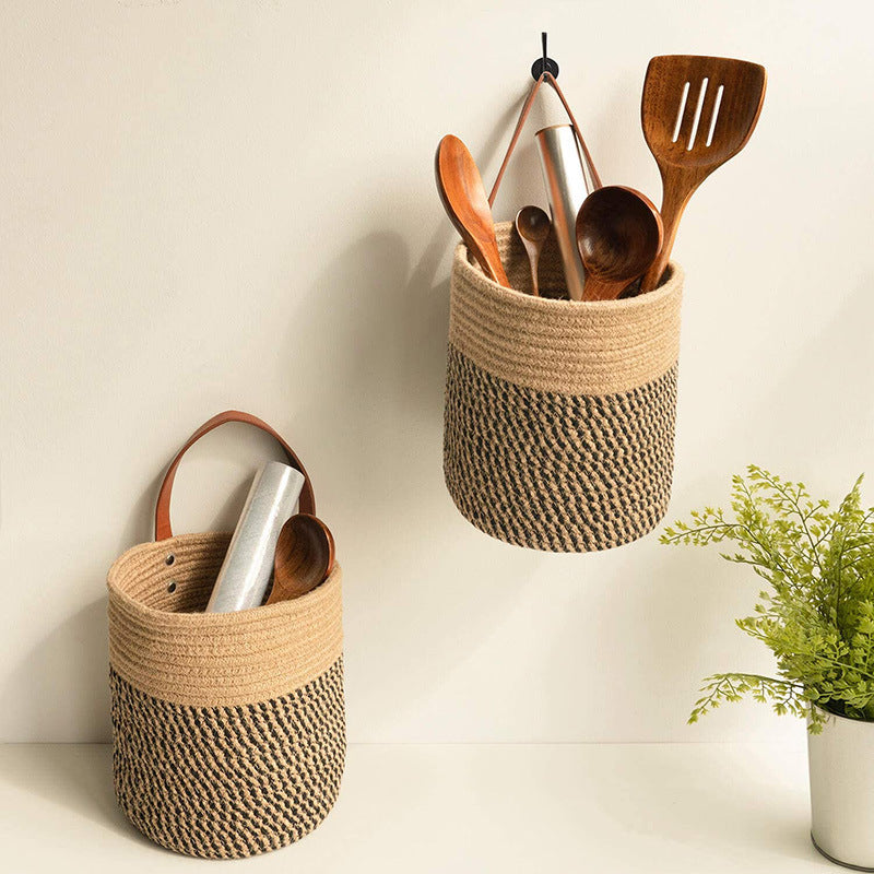 Panier rotin tressé — détail artisanat naturel