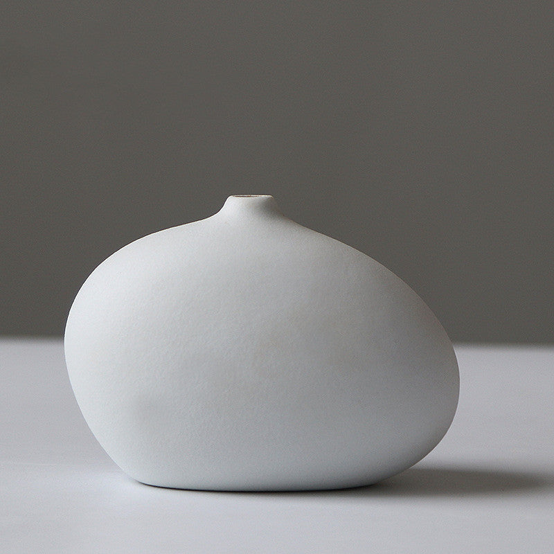 Vase porcelaine jaune pastel — ambiance salon déco